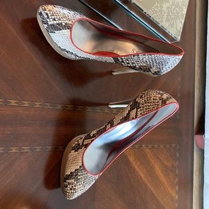 Guess snakeskin stiletto heels size 8